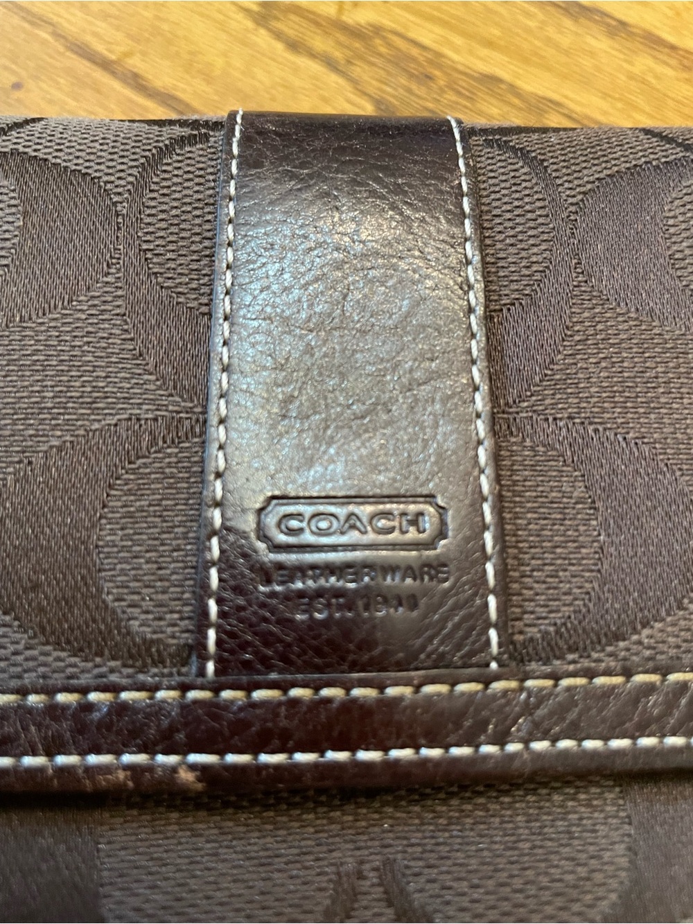 Coach Brown Signature Canvas Continental Wallet - Picture 5 of 9